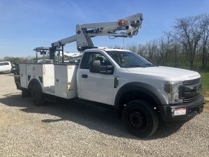 2019 Ford F550 4x4 STP36 Cable placer